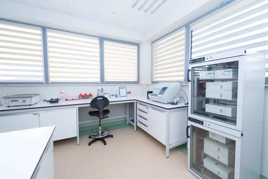Laboratory wastewater neutralizers: how to choose and meet the requirements