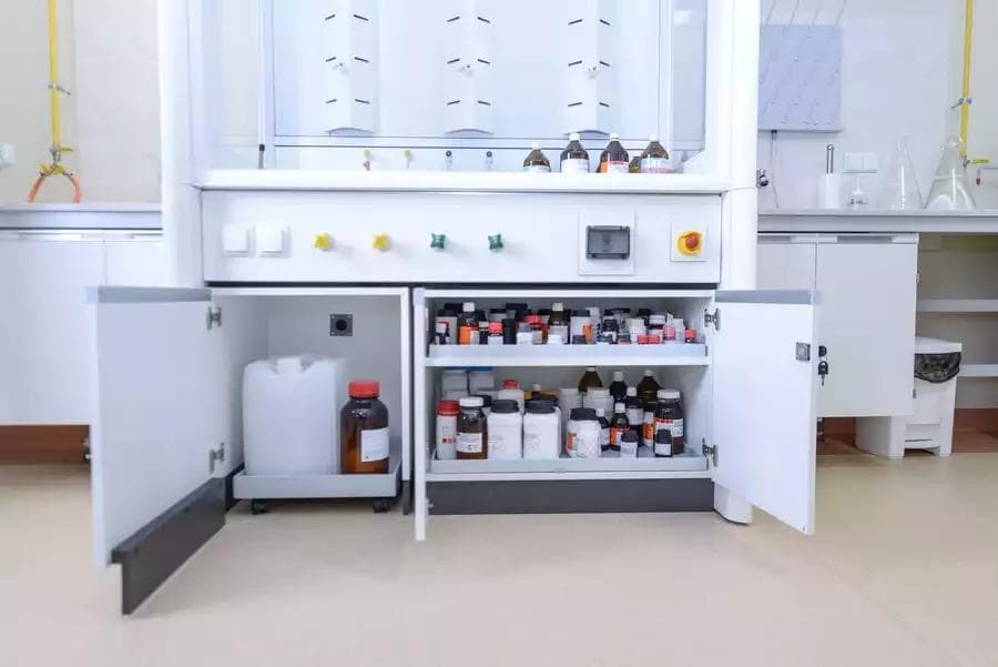 Fume Hood Maintenance and Inspections - How to Maintain Efficiency and Safety?